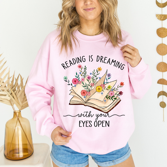 Reading Dreaming with Eyes Open